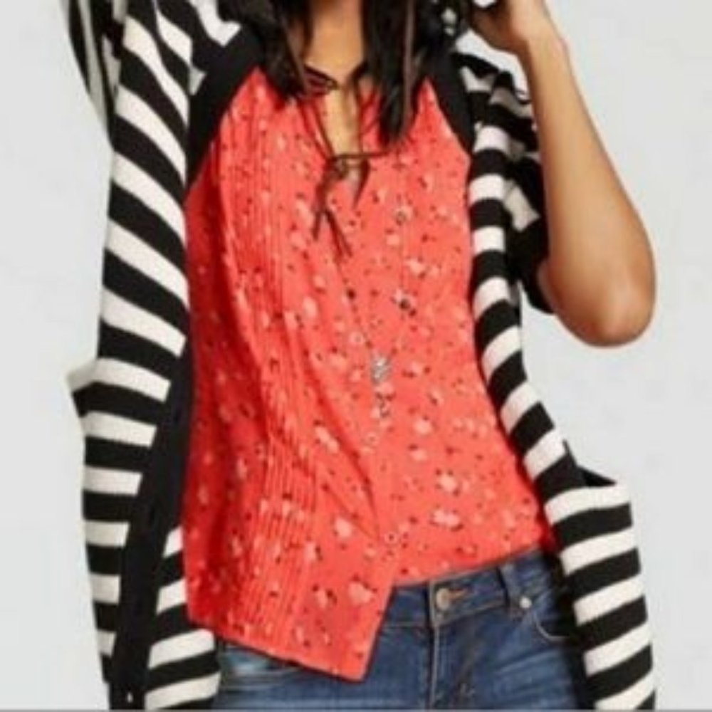 CAbi 5350 Pintuck Sleeveless Blouse M